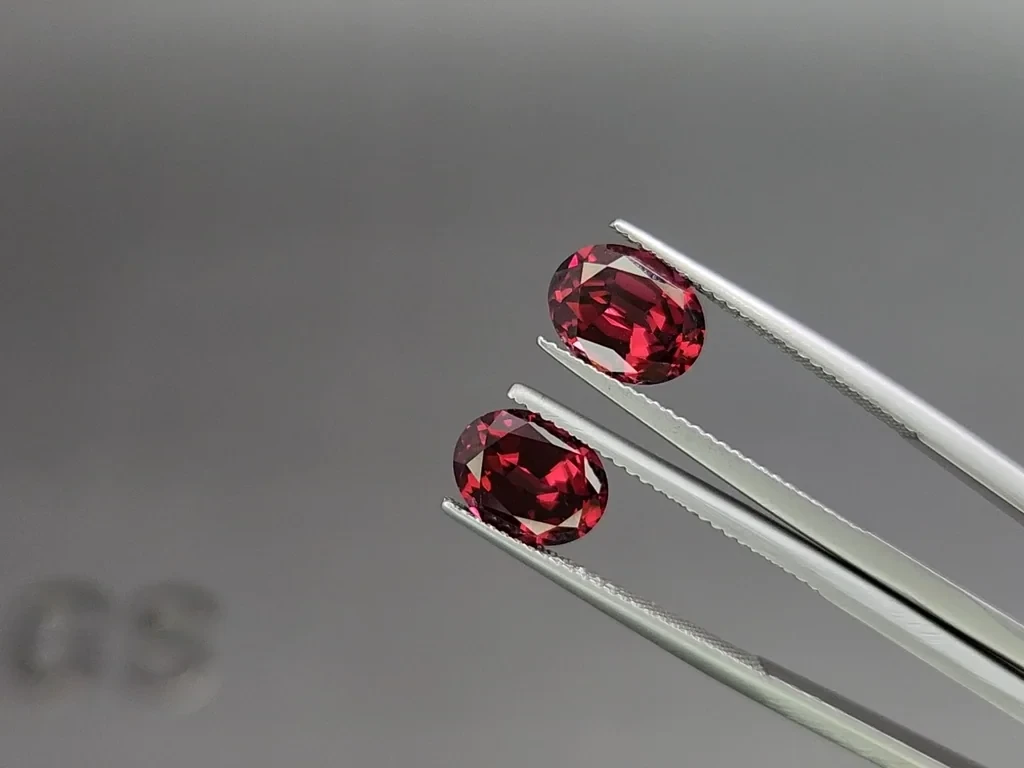 Satz rhodolith-granate ovalschliff 6,58 karat, Madagaskar Image №4
