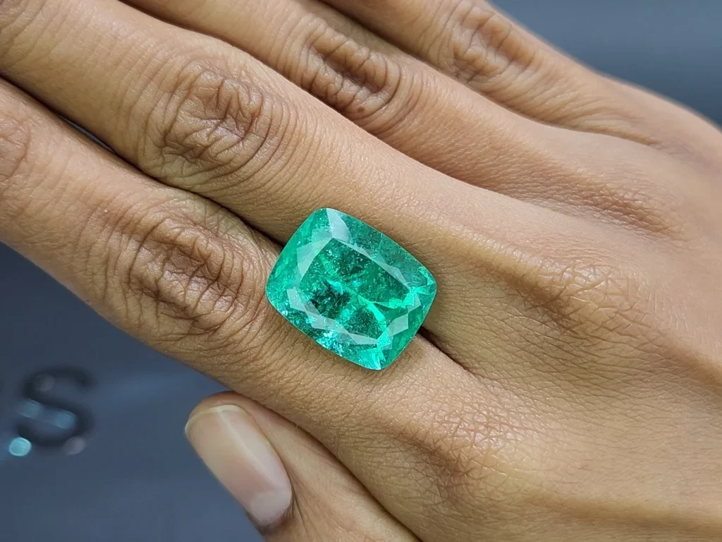 Tourmaline verte néon de Paraíba taille coussin 16,01 carats, Brésil Image №2