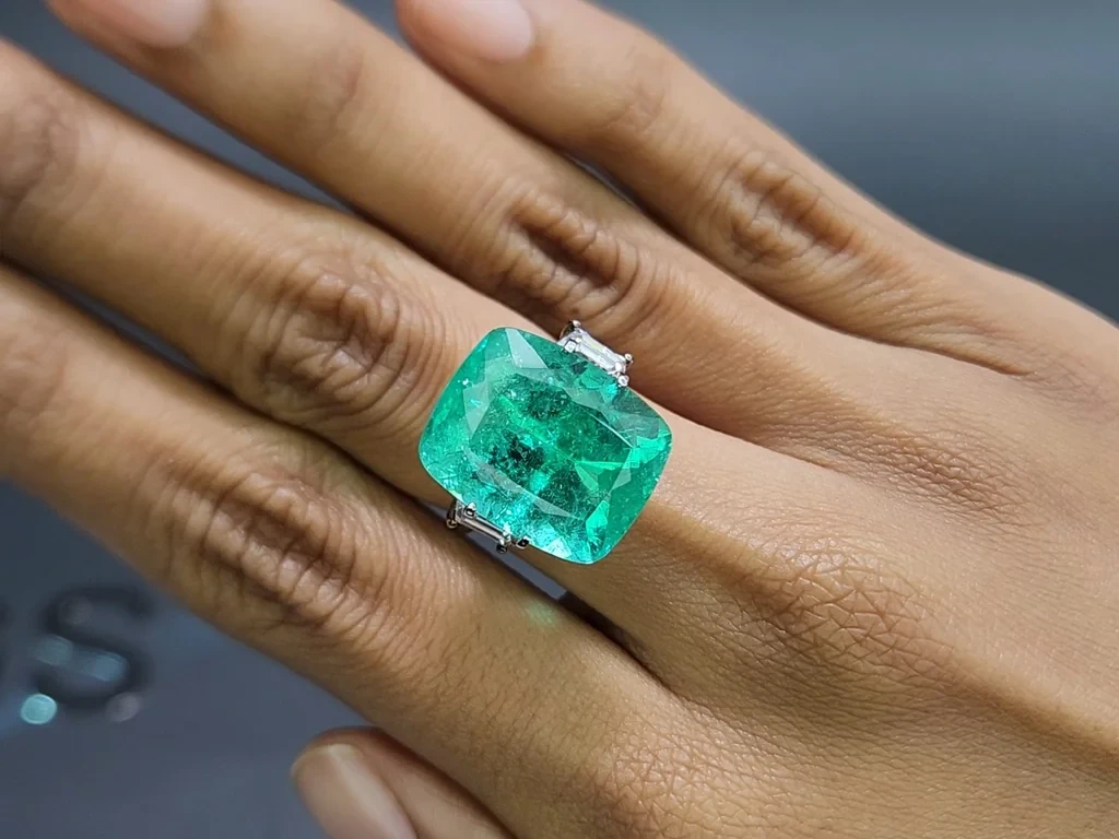 Tourmaline verte néon de Paraíba taille coussin 16,01 carats, Brésil Image №5
