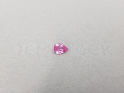 Vivid pink pear shape sapphire 0,88 ct, Madagascar photo