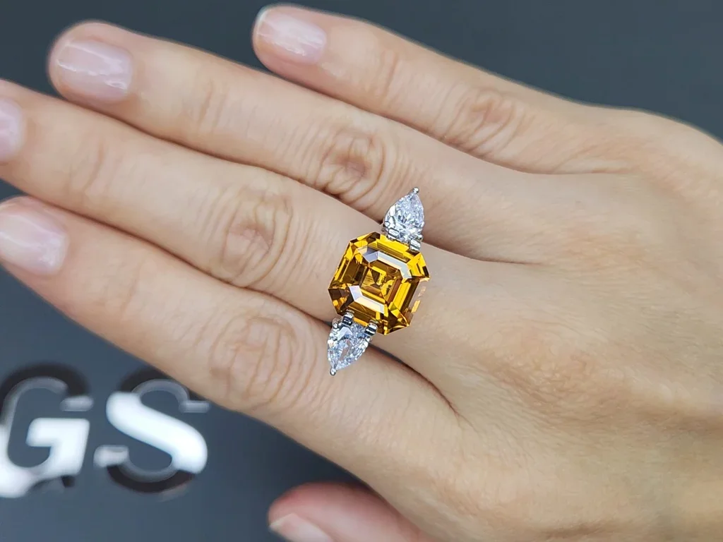 Octagon cut yellow zircon 9.91ct, Madagascar  Image №5