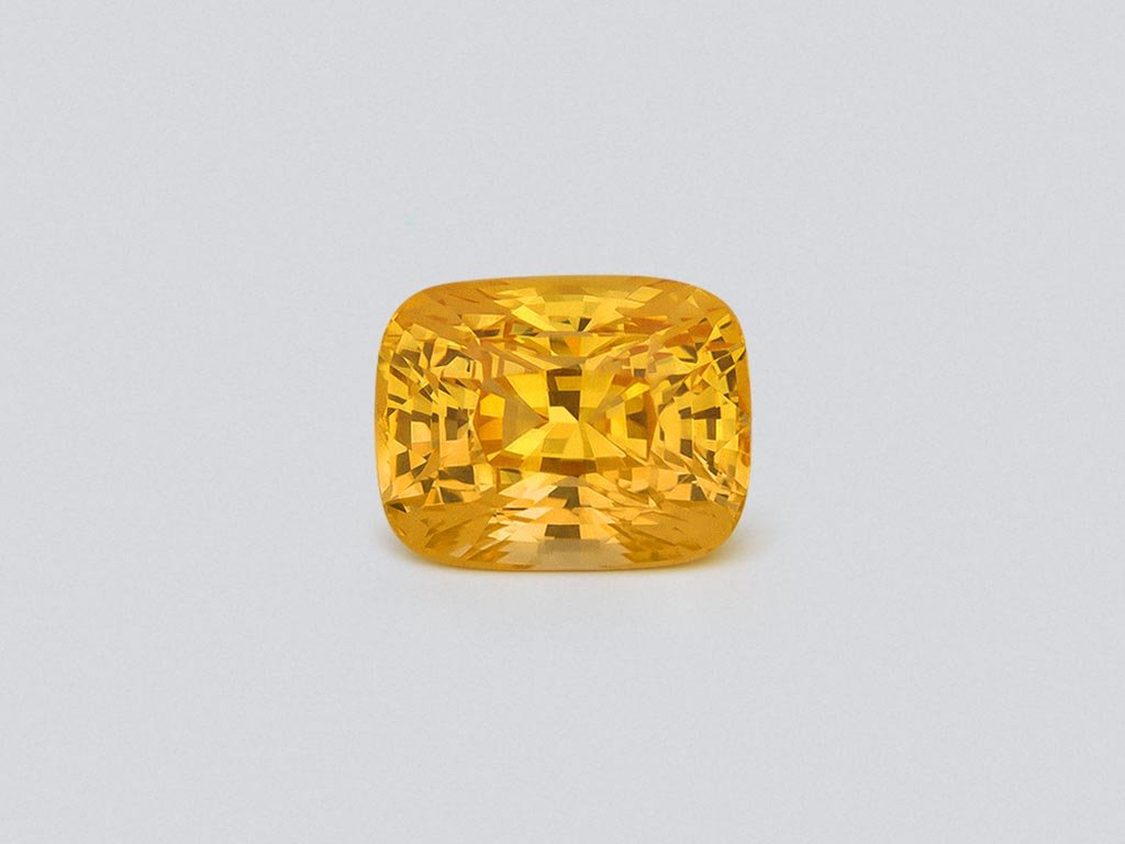 Zafiro amarillo dorado de talla cojín sin calentar, 30,50 quilates, Sri Lanka. Image №1