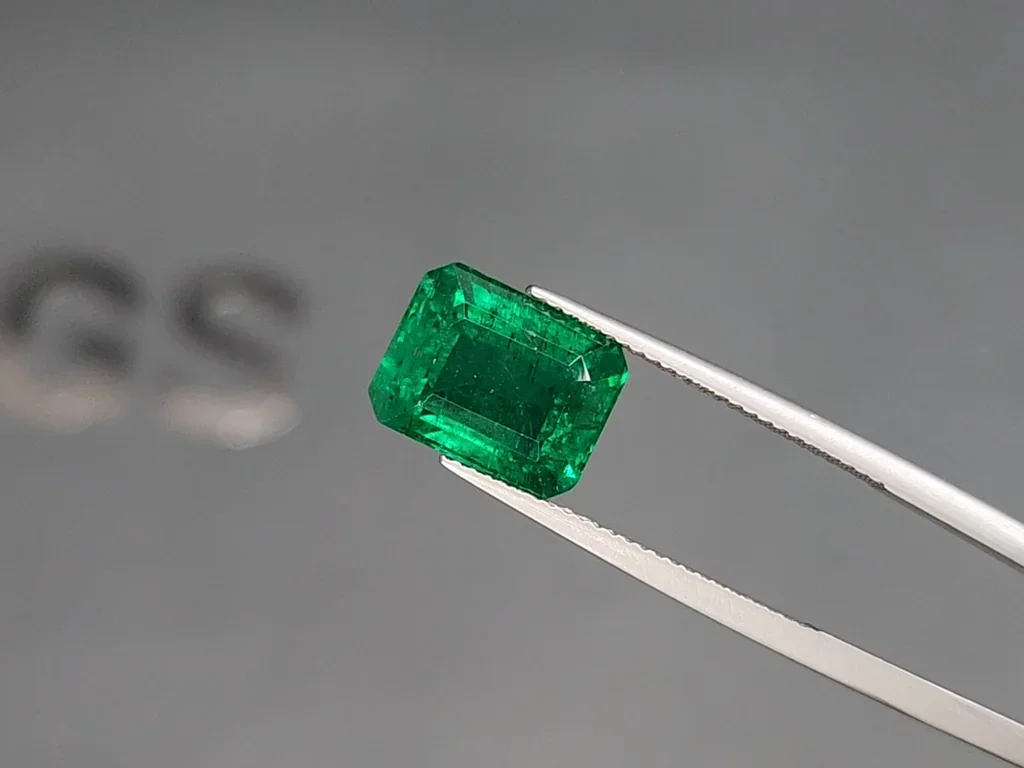 Smaragd im achteckschliff 4,93 karats, Sambia  Image №3