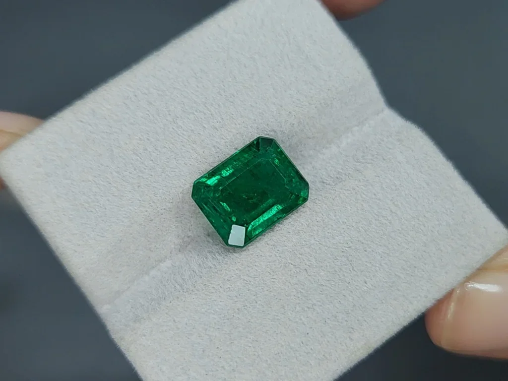 Smaragd im achteckschliff 4,93 karats, Sambia  Image №4