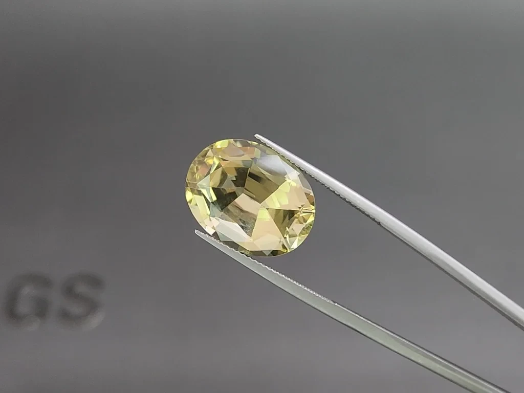 Citrine a high precision oval cut  14.82 carats, Africa Image №3