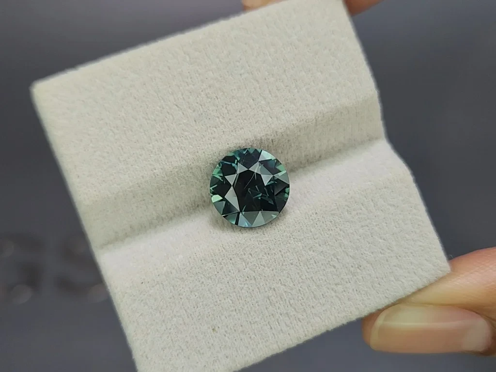 Sapphire Teal round cut 4.55 carats, Madagascar Image №4