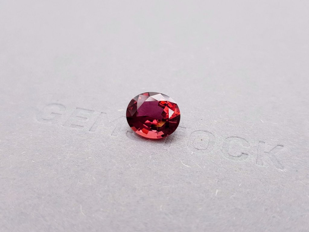 Pinkish red oval cut rubellite 3.26 ct Image №3