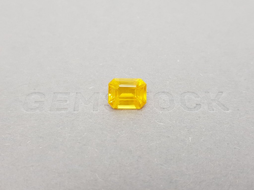 Intense yellow octagon cut sapphire 3.55 ct, Sri Lanka Image №1