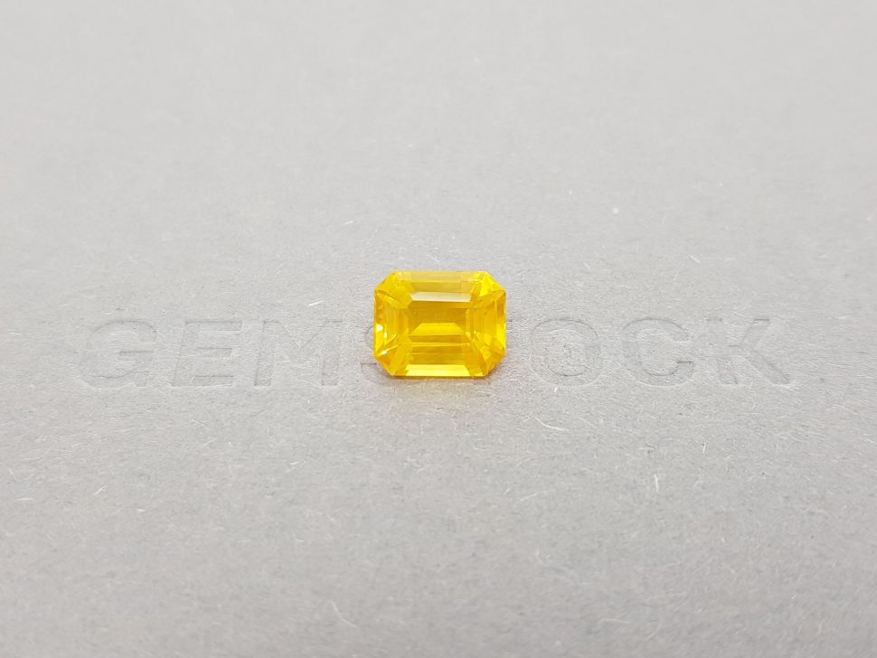 Intense yellow octagon cut sapphire 3.55 ct, Sri Lanka Image №1
