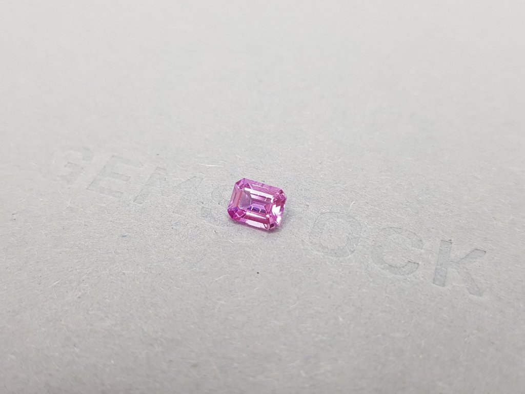 Pink unheated sapphire 0.85 ct, Madagascar Image №3