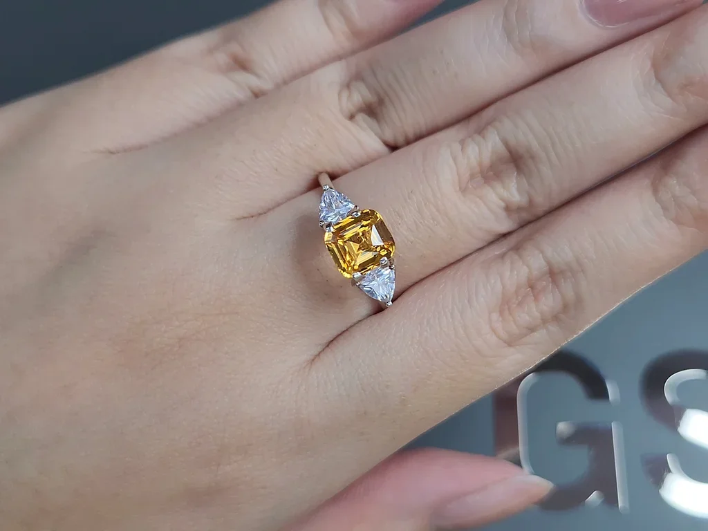 Orange-yellow sapphire in cushion cut 2.00 carats, Sri Lanka  Image №5
