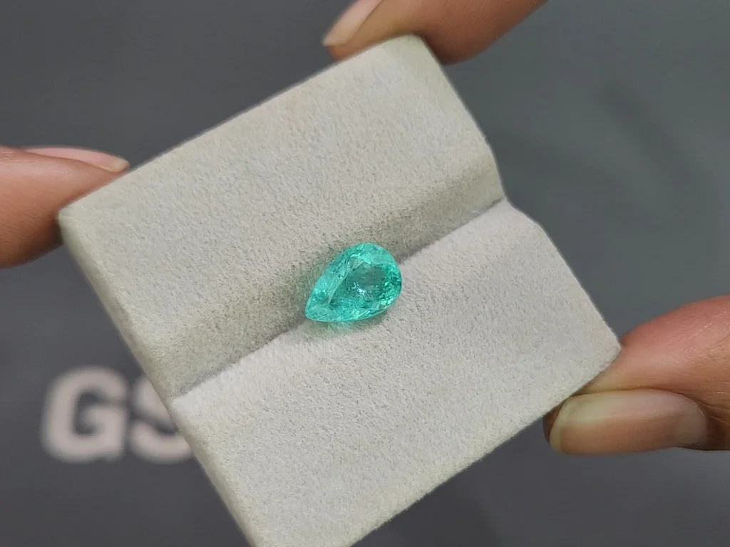 Tourmaline Néon Paraiba taille poire 2,78 carats, Mozambique Image №4