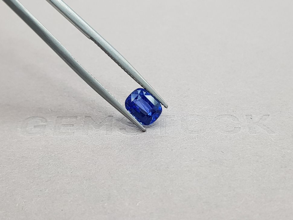 Cushion-cut Royal Blue sapphire 1.52 ct, Sri Lanka Image №4