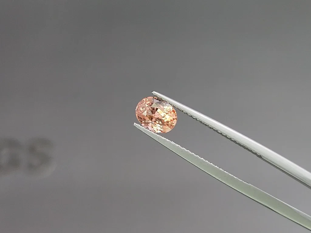 Unbehandelter Padparadscha-saphir oval geschliffen 1,51 karat, Sri Lanka  Image №3