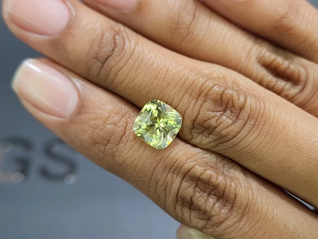 Chrysoberyll im cushion-schliff 3,51 karat, Sri Lanka Image №2