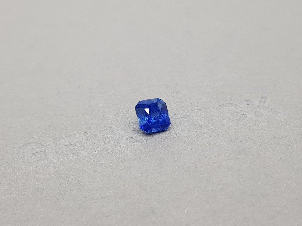 Bright cornflower blue sapphire from Sri Lanka 1.66 ct Image №2
