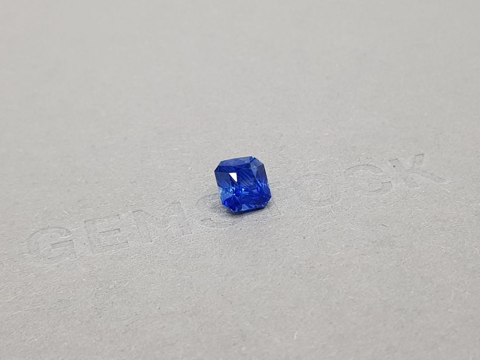 Bright cornflower blue sapphire from Sri Lanka 1.66 ct Image №2