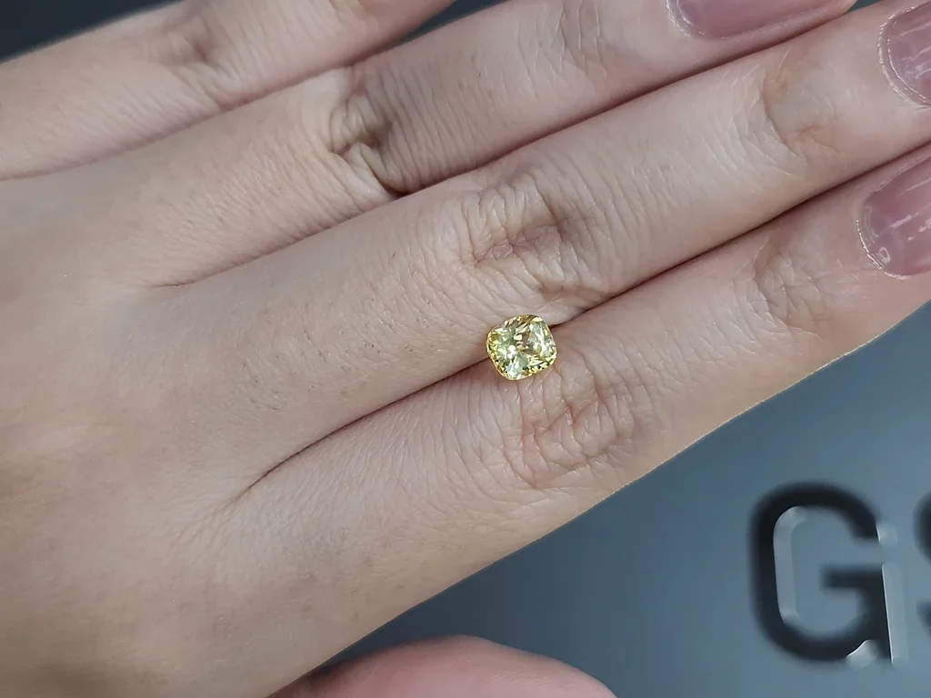 Zafiro amarillo pastel de talla cojín sin calentar de 1,12 ct, Sri Lanka Image №2