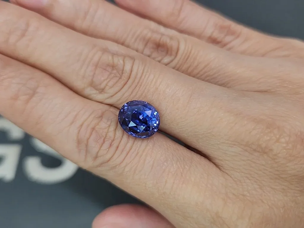 Zafiro azul aciano de talla ovalada sin calentar de 6,61 carats, de Sri Lanka Image №2