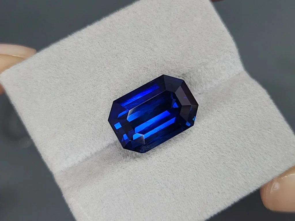 Anlage-saphir, ungeheizt, königsblau achteckschliff 15,20 karat, Burma (SSEF, GRS, GIA) Image №4
