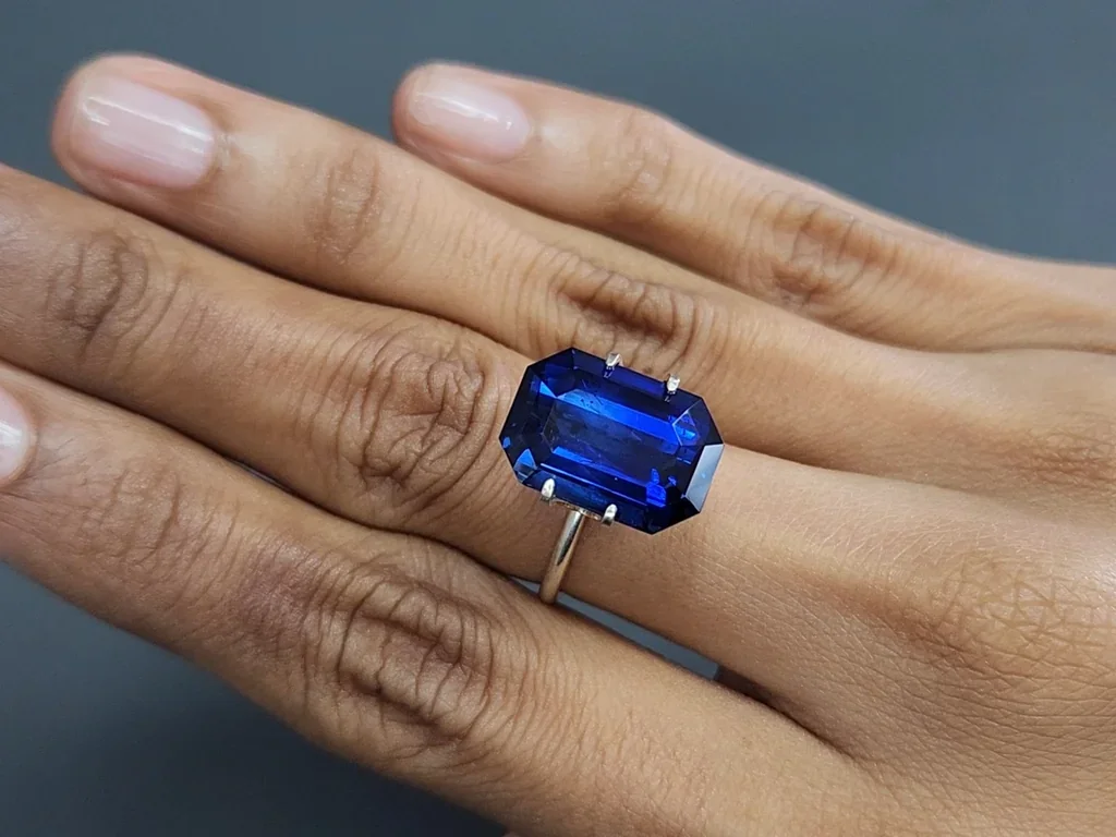 Anlage-saphir, ungeheizt, königsblau achteckschliff 15,20 karat, Burma (SSEF, GRS, GIA) Image №5