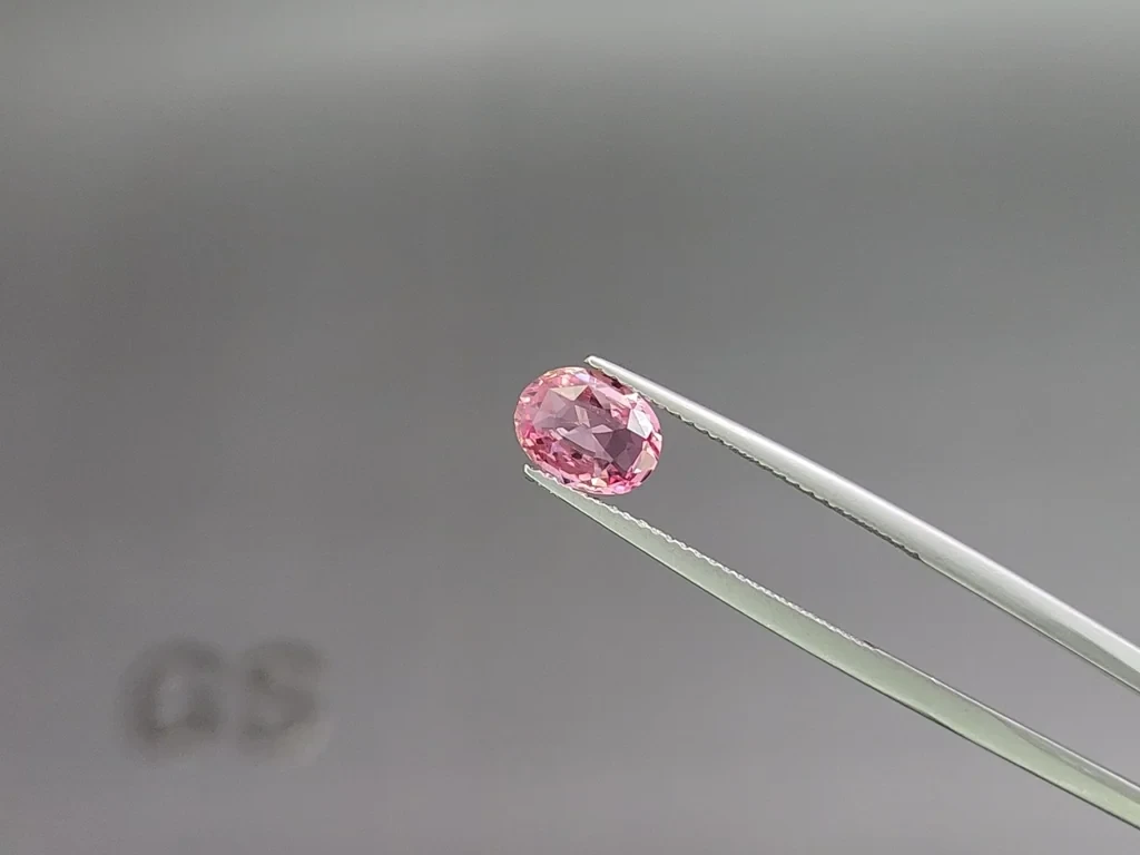 Unbehandelter Padparadscha-saphir oval geschliffen 1,52 karat, Sri Lanka  Image №3