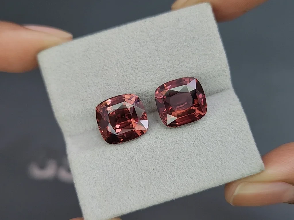Paar braune zirkone im kissenschliff mit je 17,48 karat, Tansania Image №4
