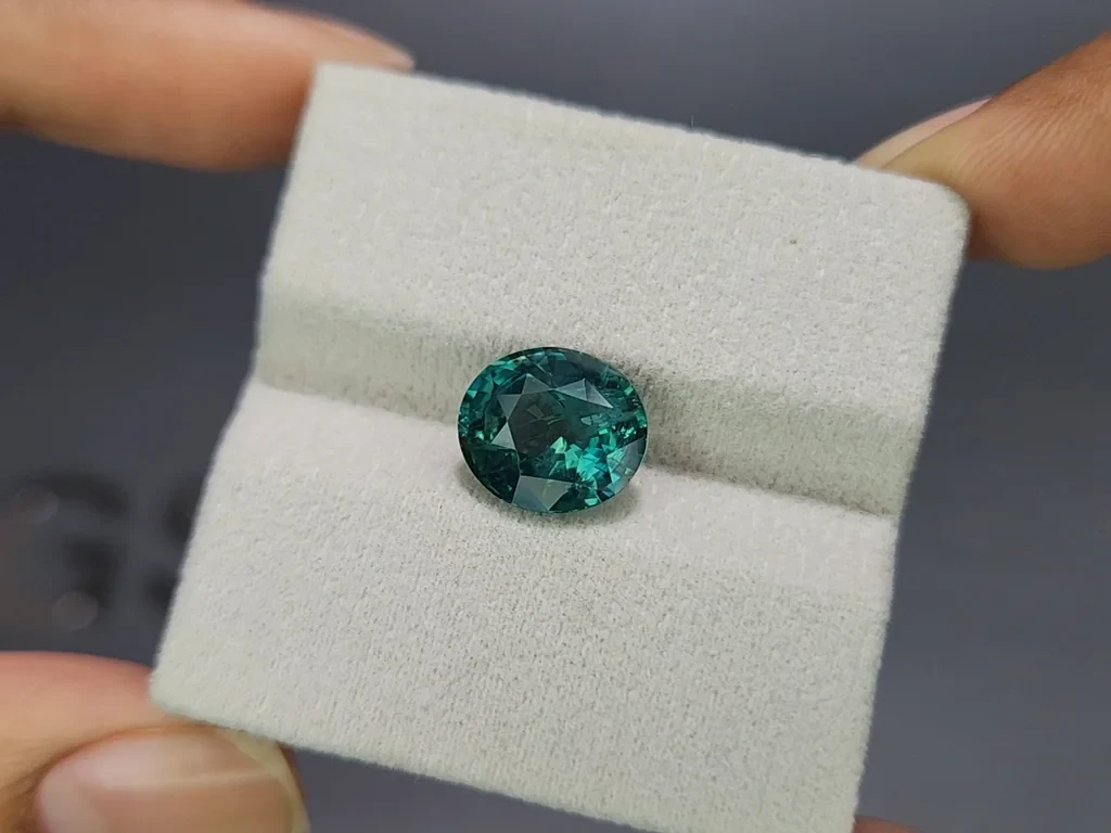 Grand-diéite taille ovale 4,62 carats, Madagascar Image №4