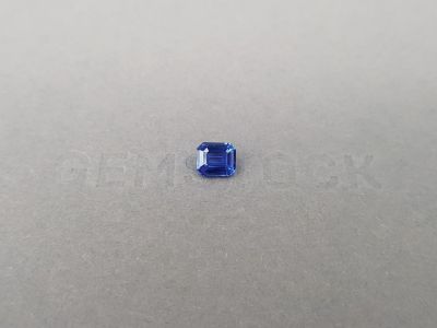 Cornflower blue sapphire in octagon cut 1.05 ct, Sri Lanka photo