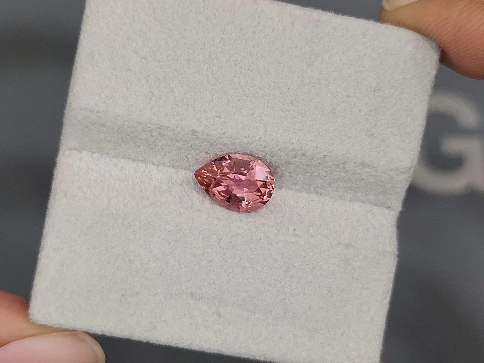 Orange-pink pear-cut tourmaline 1.51 carats Image №4
