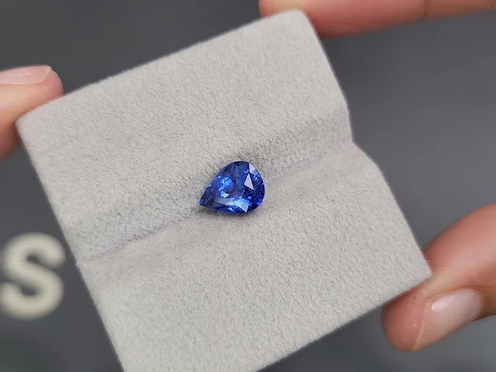 Royal Blue sapphire in pear cut 2.02 carats, Sri Lanka Image №4