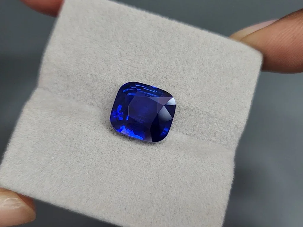 Saphir bleu royal taille coussin non chauffé 8,00 carats, Birmanie Image №4