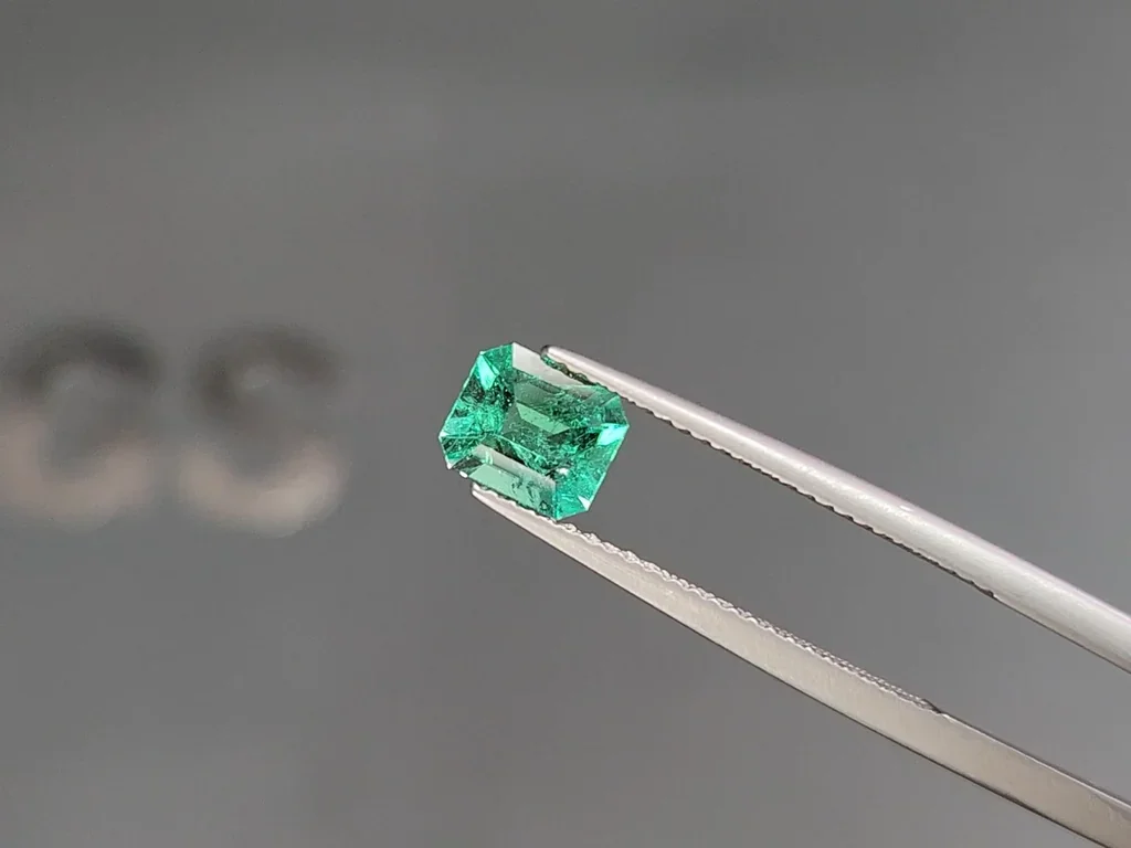 Smaragd im achteckschliff 0,89 carats, Kolumbien Image №3