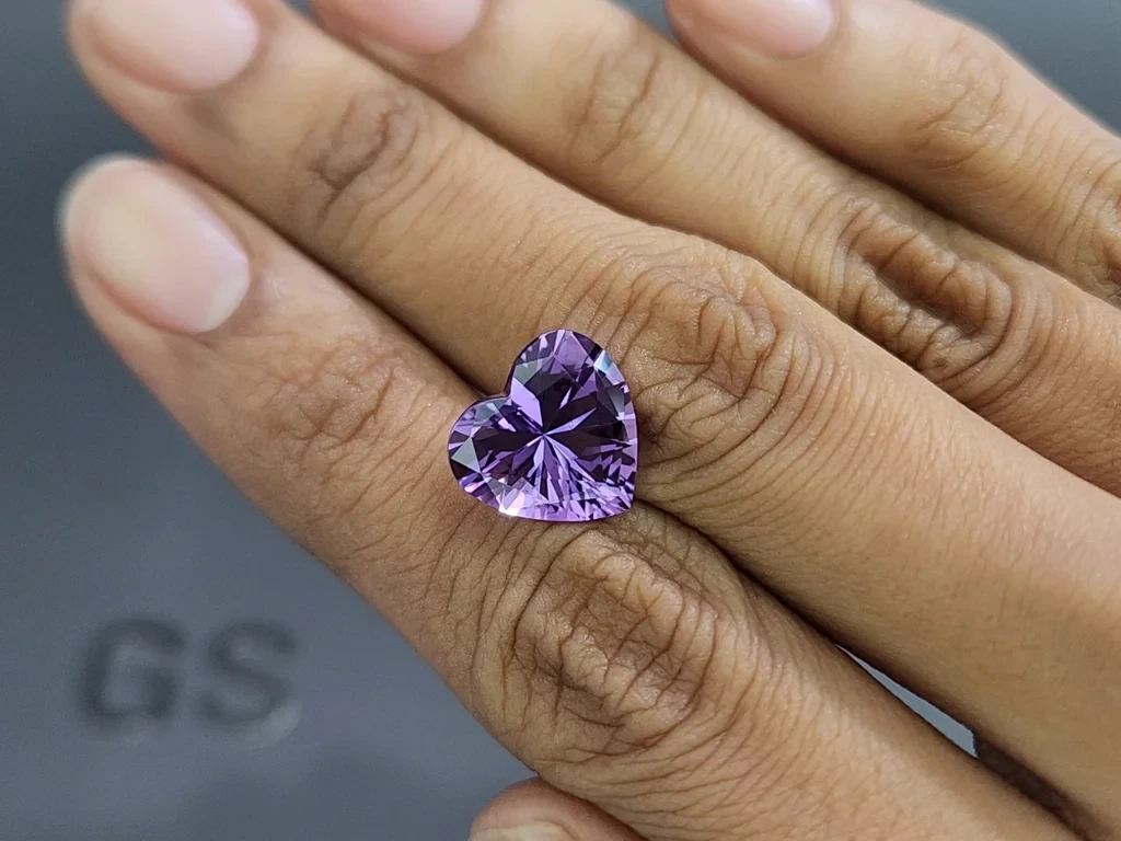 Amethys precision cut heart shape 4.74 carats, Brazil Image №2
