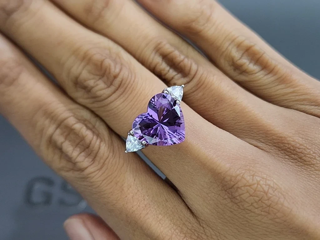 Amethys precision cut heart shape 4.74 carats, Brazil Image №5