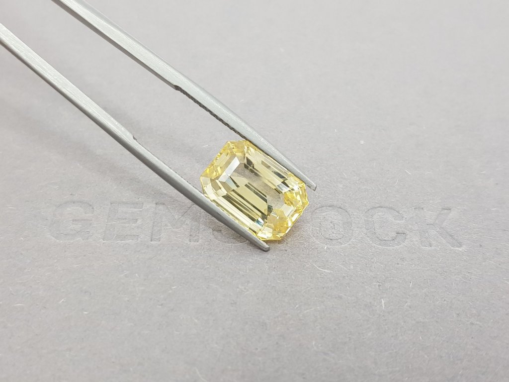 Unheated straw yellow octagon cut sapphire 7.74 ct, Sri Lanka Image №2