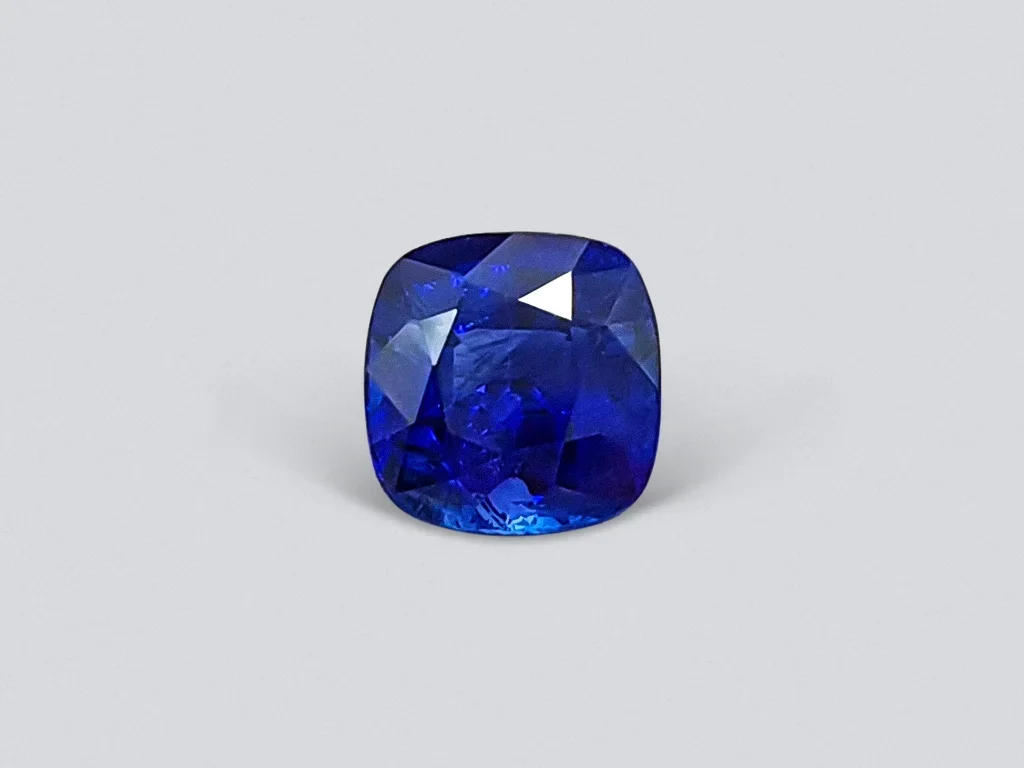 Royal blue sapphire in cushion cut 2.04 ct, Sri Lanka Image №1