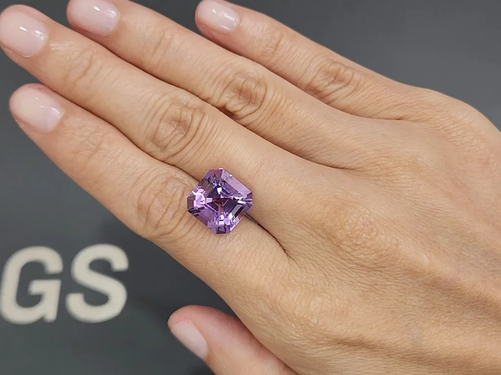 Améthyste violette taille Asscher 7,67 carats, Sri Lanka Image №2