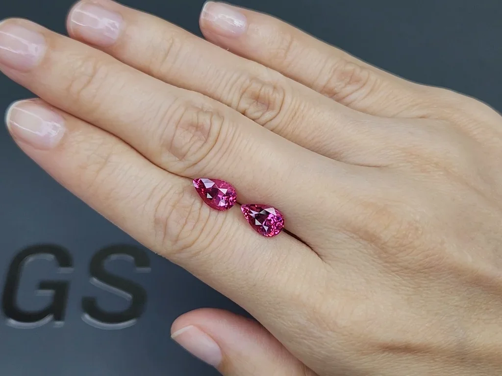 Pair of vivid pink Mahenge spinels in pear cut 4.23 carats, Tanzania Image №2