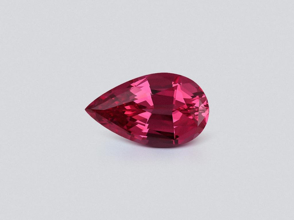 Espinela Mahenge rosa intenso talla pera de 4,50 carats, Tanzania Image №1