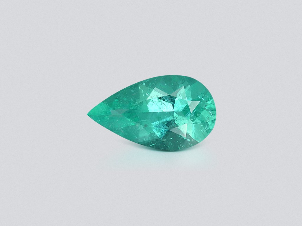 Smaragd im tropfenschliff 0,76 carats, Kolumbien Image №1