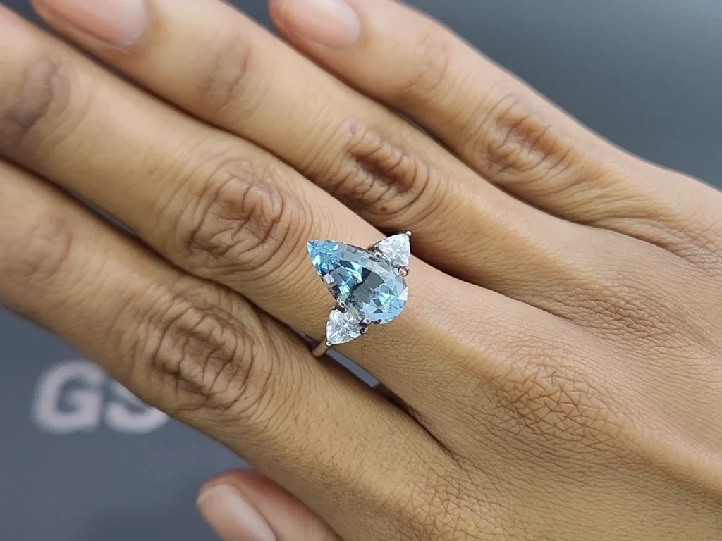 Aigue-marine taille poire de 3,64 carats, Mozambique Image №5