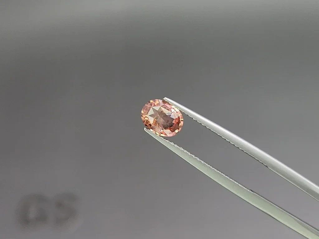 Saphir Padparadscha non chauffé taille ovale 1,03 carat, Sri Lanka  Image №3