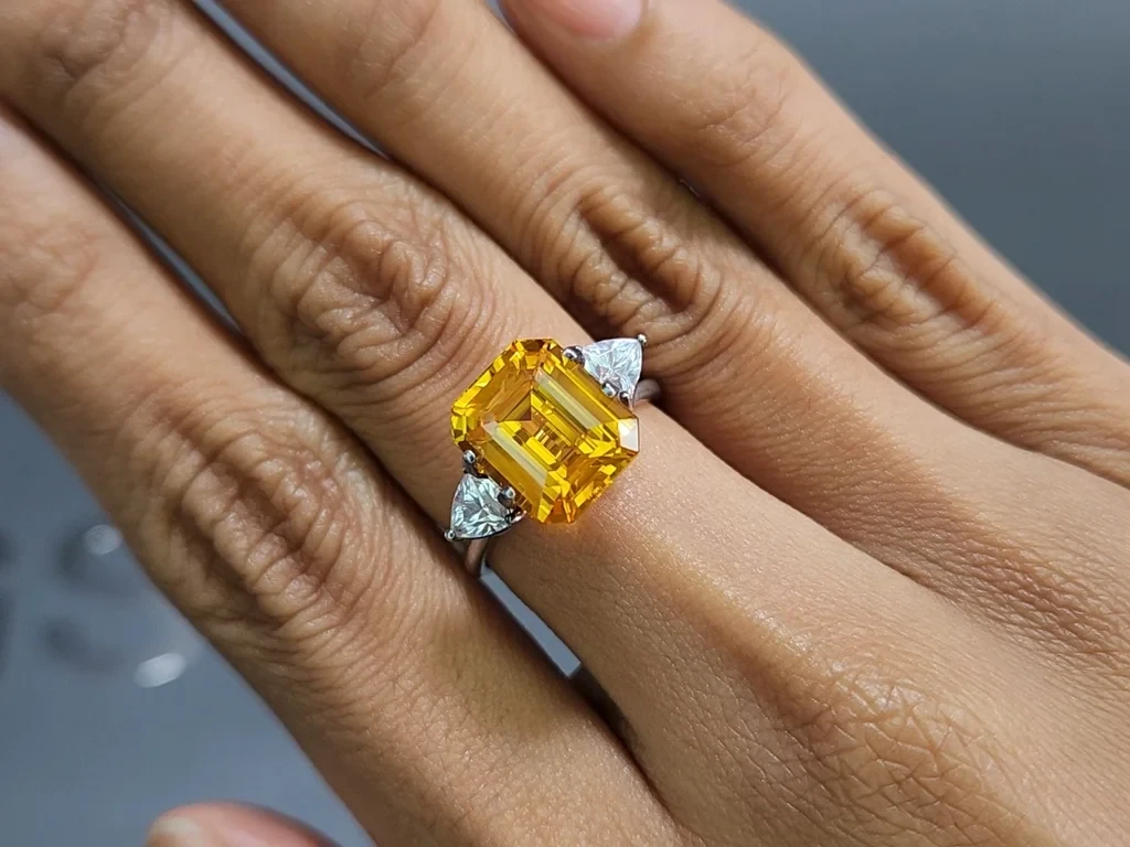 Sapphire orange yellow emerald cut 7.08 carats, Sri Lanka Image №5
