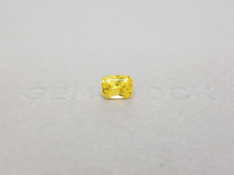 Vivid Yellow radiant-cut yellow sapphire 2.55 ct, Sri Lanka Image №1