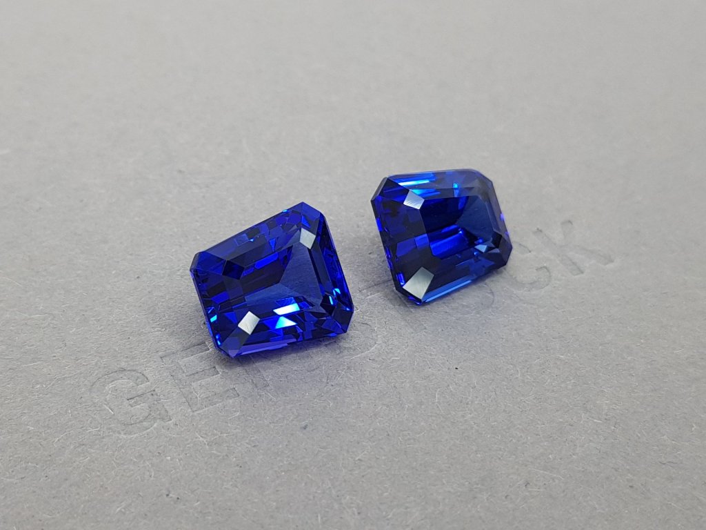 Pair of deep blue tanzanites in a uniqe cut 18.37 ct Image №3