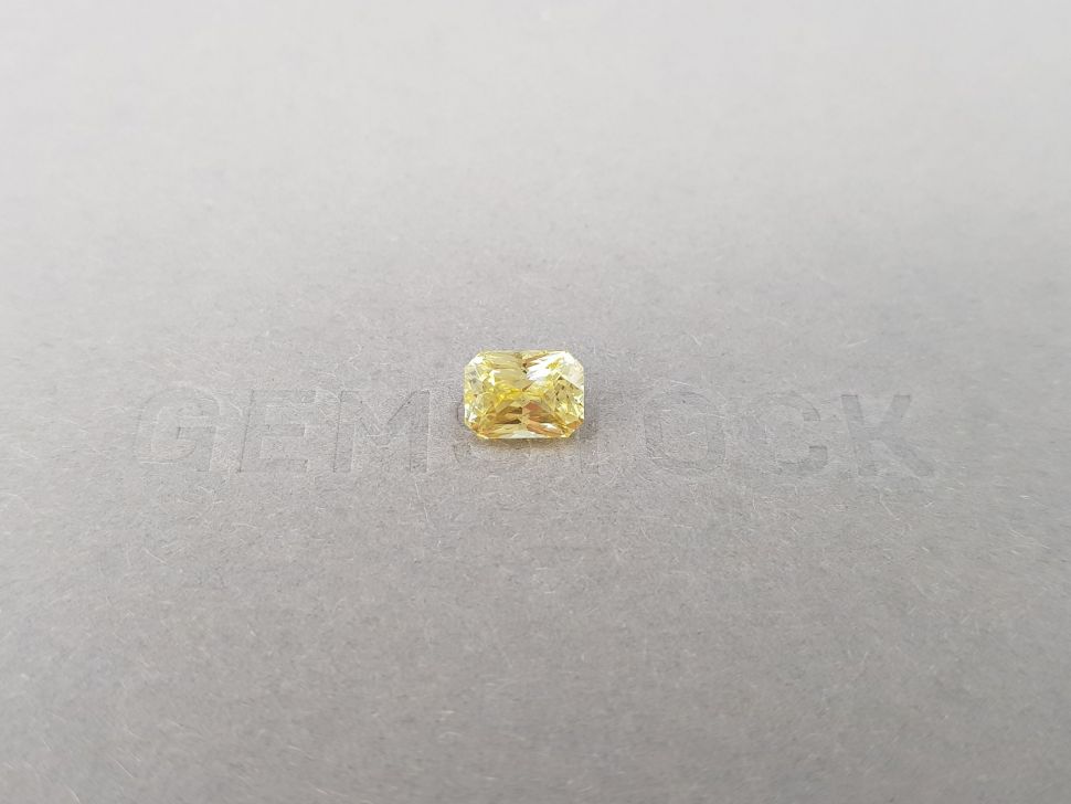 Unheated radiant cut yellow sapphire 2.10 ct, Sri Lanka Image №2