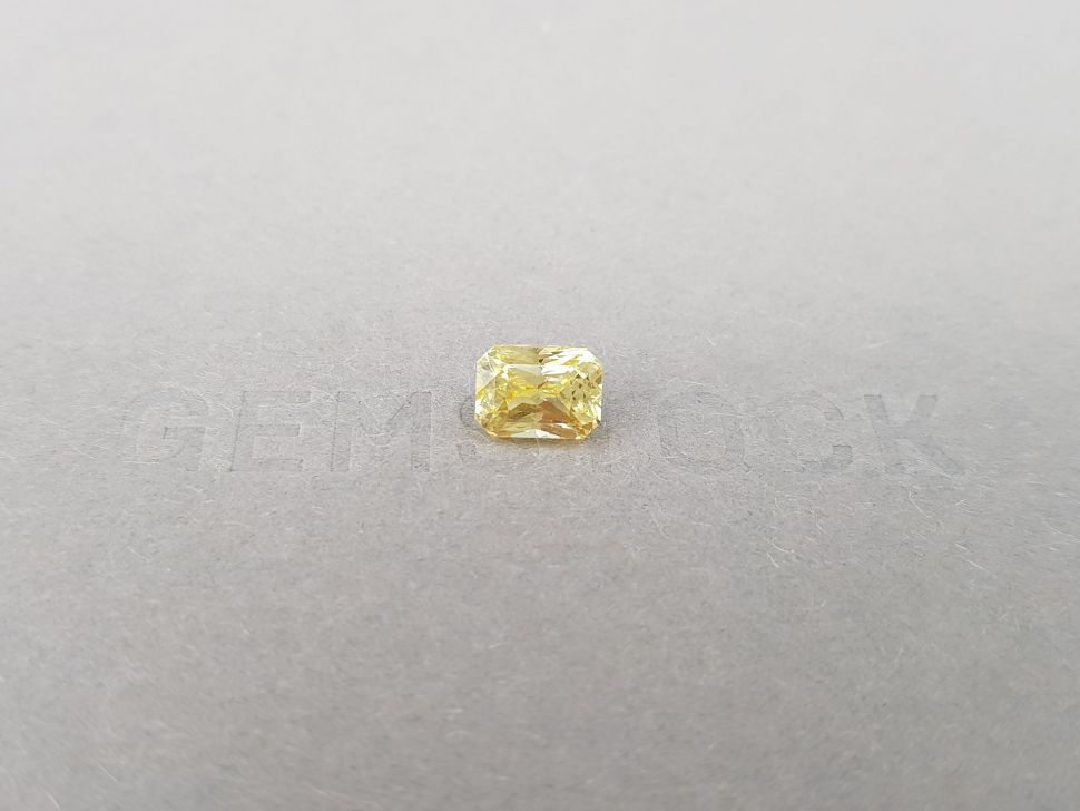 Unheated radiant cut yellow sapphire 2.10 ct, Sri Lanka Image №1