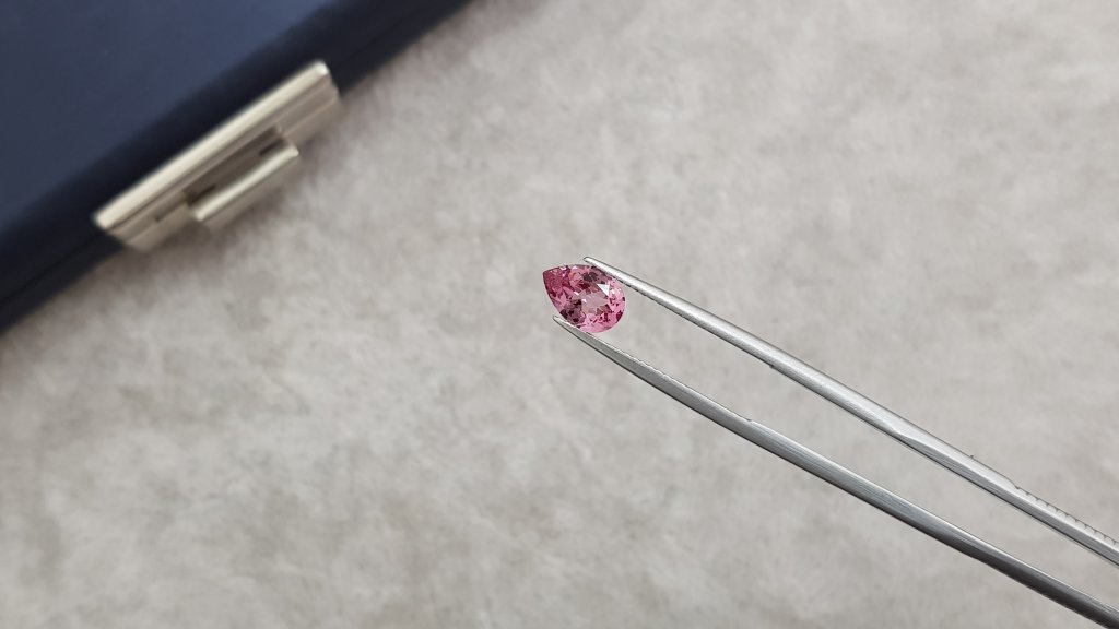 Rare Pamir pink spinel in pear cut 1.40 ct Image №3
