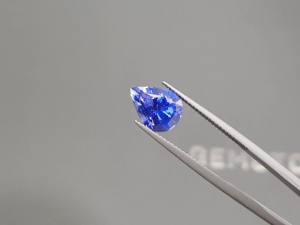 Electric blue sapphire 3.57 carats in pear shape, Sri Lanka Image №3